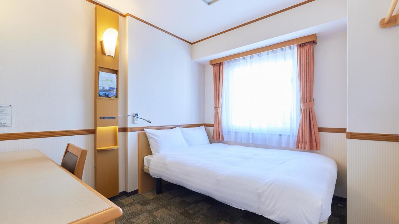 Toyoko Inn Tokyo Eki Yaesu Kita Guchi Екстериор снимка