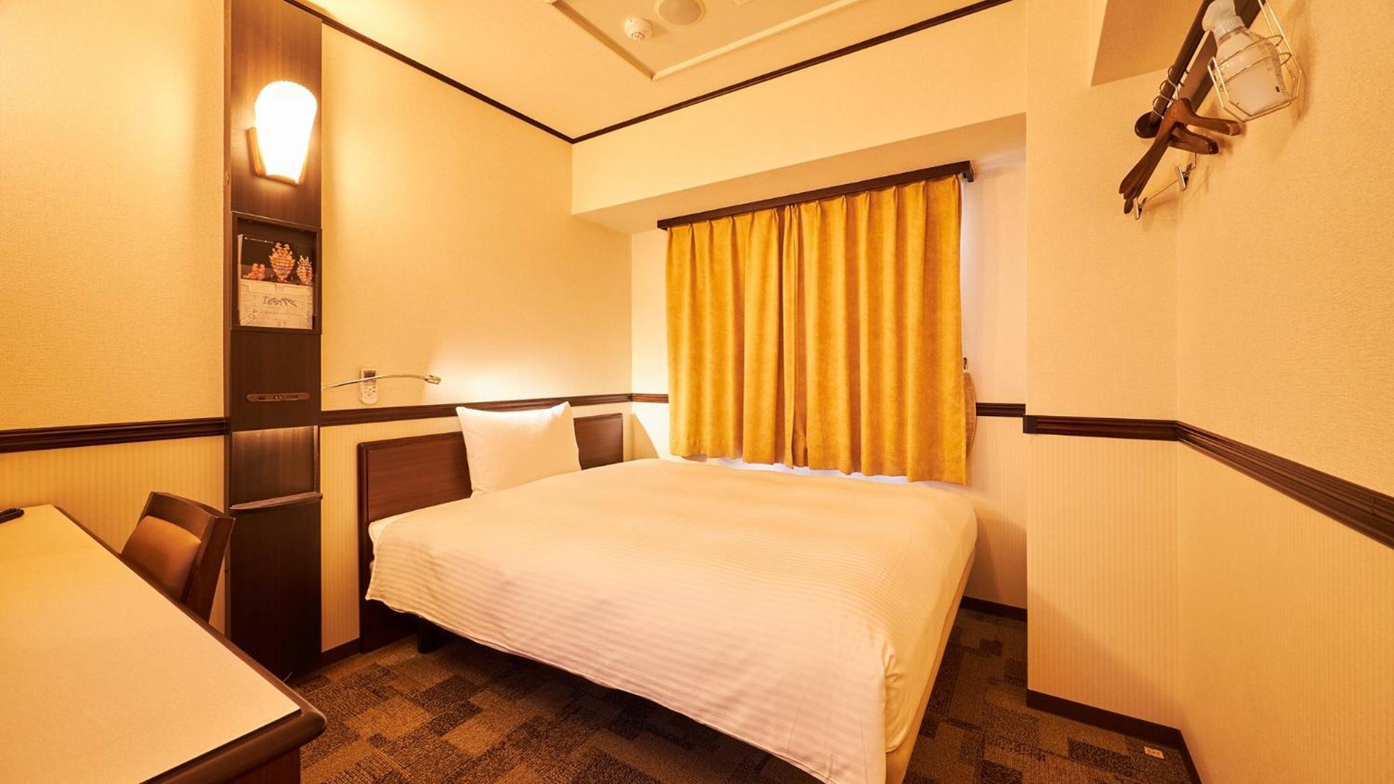 Toyoko Inn Tokyo Eki Yaesu Kita Guchi Стая снимка