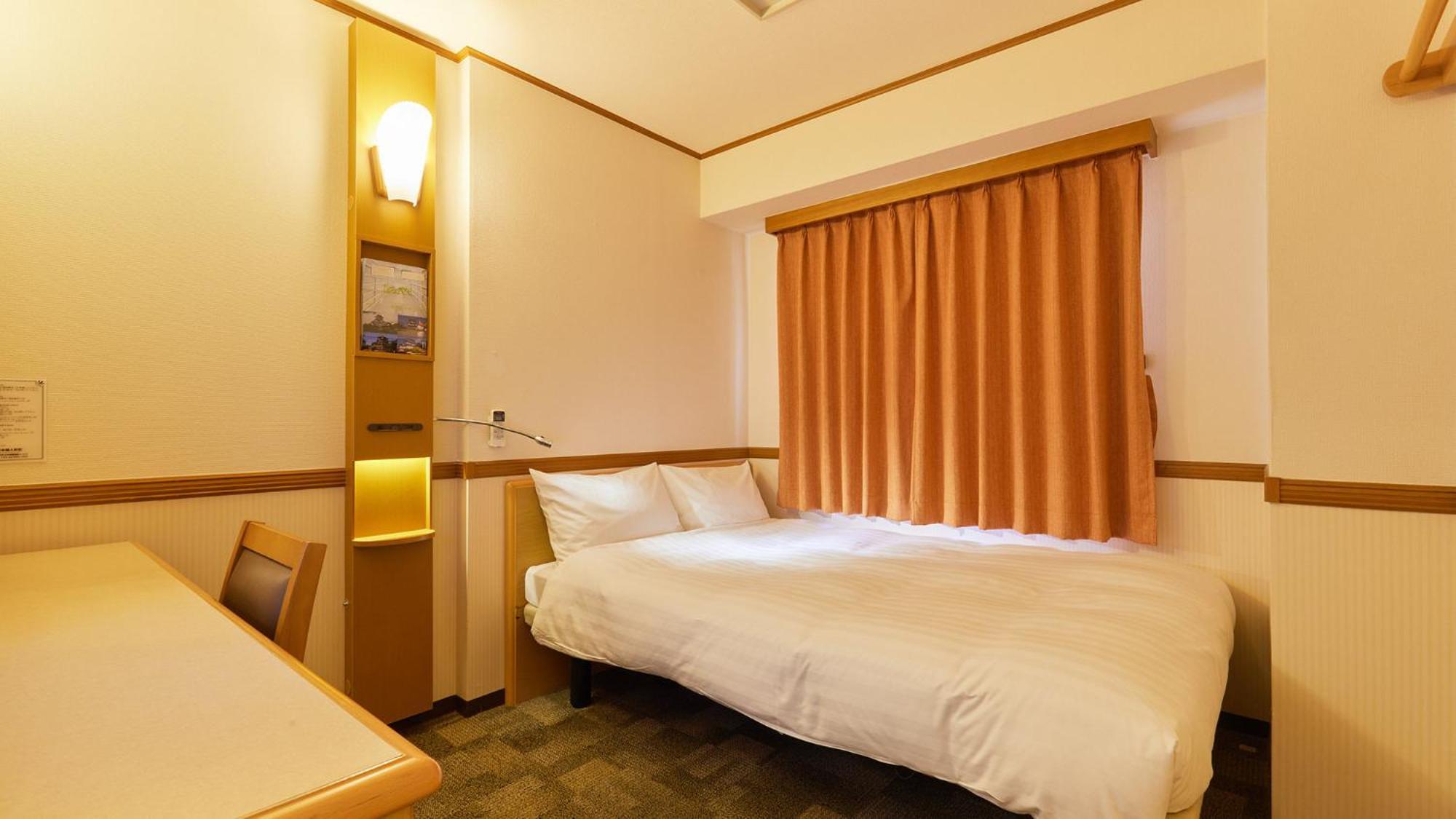 Toyoko Inn Tokyo Eki Yaesu Kita Guchi Стая снимка