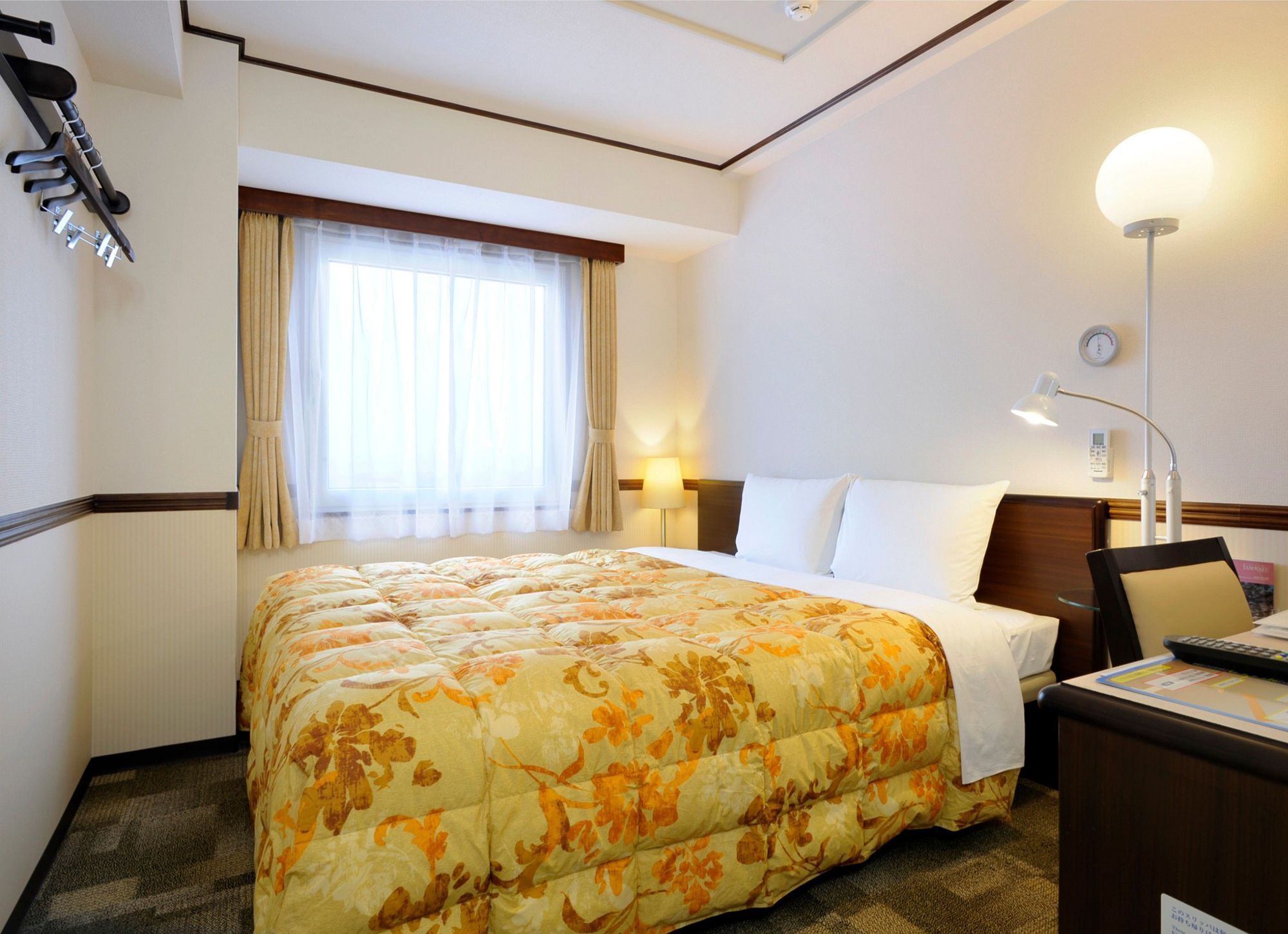 Toyoko Inn Tokyo Eki Yaesu Kita Guchi Екстериор снимка